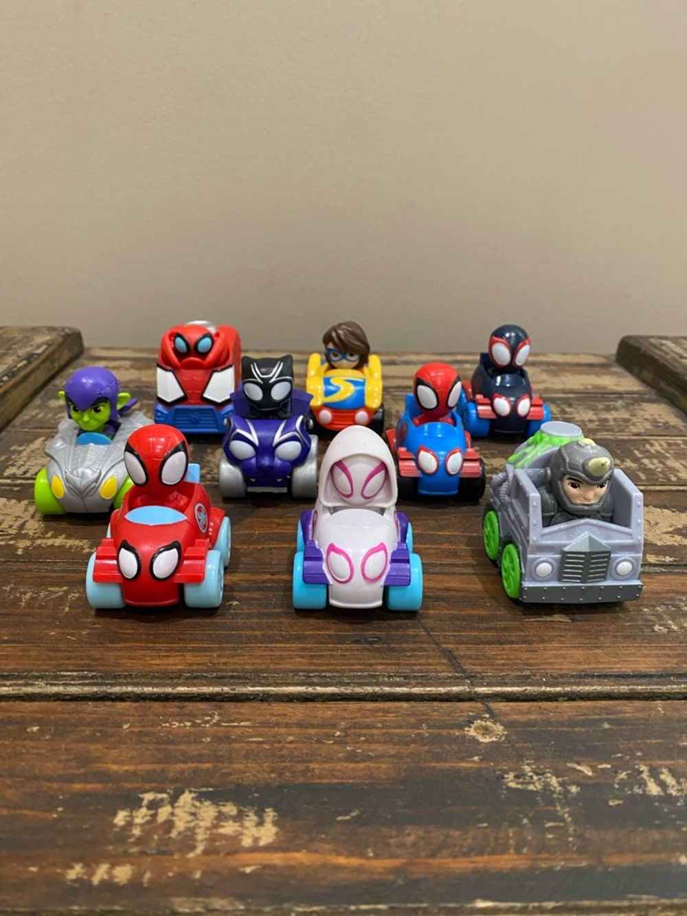 Marvel's Spidey and his Amazing Friends 2"
Mini Vehicle Assortment